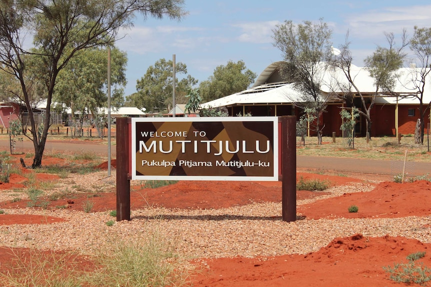 Walk the Talk Reaches Mutitjulu Community Aboriginal Corporation